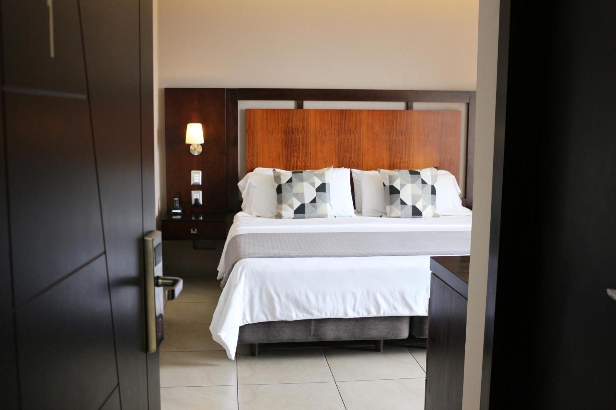 Hotel Perla Spondylus مانتا المظهر الخارجي الصورة